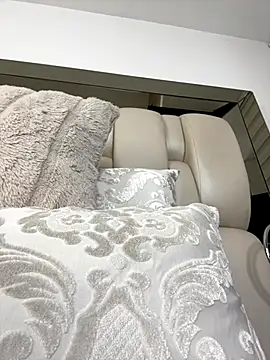 Snapshot of ALISSON_FOXXX1 chatting on 11-21-25, 11:58 ALISSON FOXXX1 online show from 11-21-25, 11:58