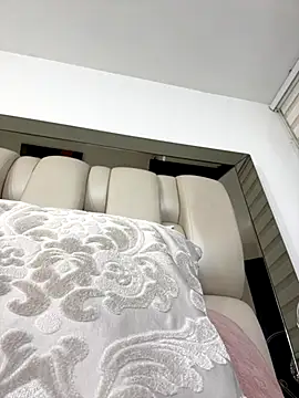 Snapshot of ALISSON_FOXXX1 chatting on 11-25-25, 10:54 ALISSON FOXXX1 online show from 11-25-25, 10:54