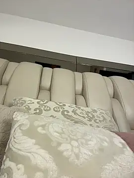 ALISSON FOXXX1 online show from 04-18-26, 10:54