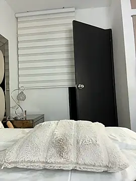 ALISSON FOXXX1 online show from 06-11-26, 02:53