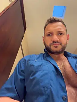 JonJ0 online show from 04-28-26, 10:26