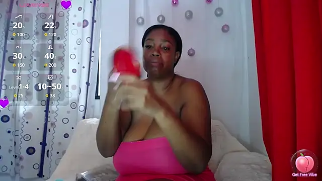 Snapshot of agatfox chatting on 11-14-25, 02:49 agatfox online show from 11-14-25, 02:49