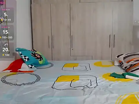 Snapshot of agatfox chatting on 12-13-25, 09:31 agatfox online show from 12-13-25, 09:31