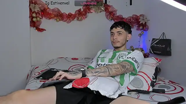 steve latin online show from 11-23-25, 02:28