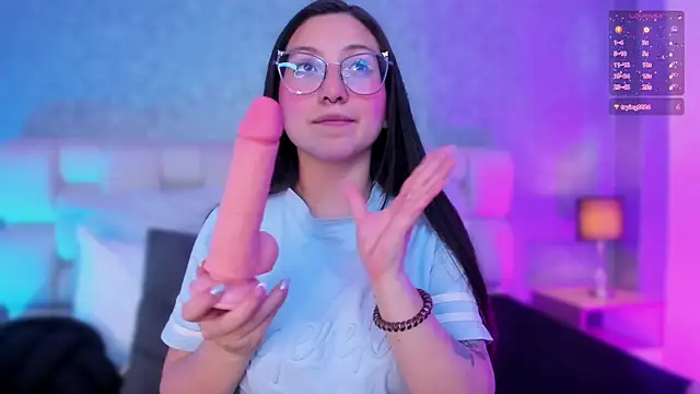 lucy neil online show from 02-04-25, 11:49