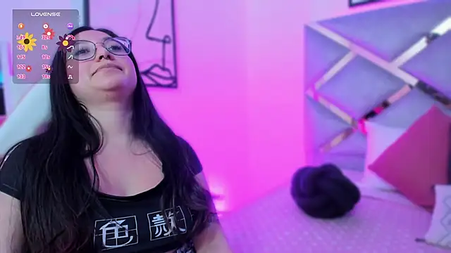 lucy neil online show from 02-28-25, 02:53