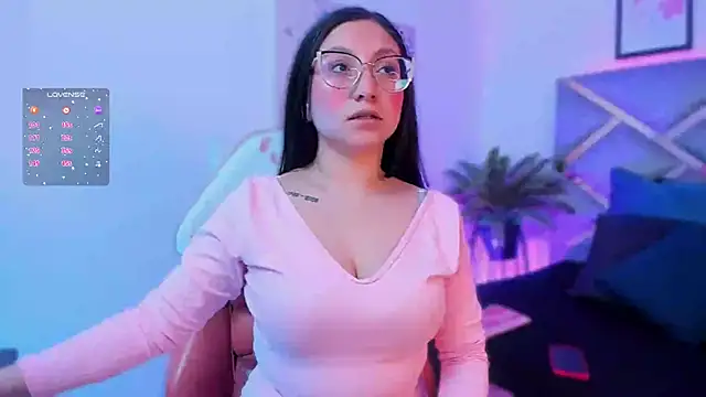 lucy neil online show from 10-24-25, 02:41