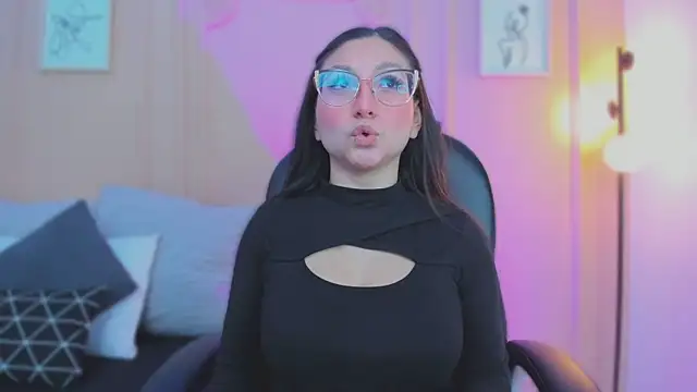 lucy neil online show from 03-31-26, 02:35