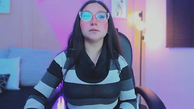 lucy neil online show from 04-07-26, 02:34