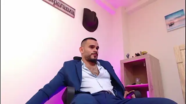 Snapshot of cowboyht chatting on 02-06-26, 06:18 cowboyht online show from 02-06-26, 06:18