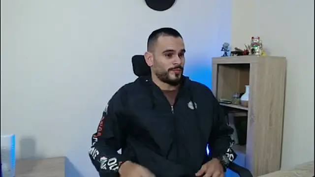 Snapshot of cowboyht chatting on 02-09-26, 06:39 cowboyht online show from 02-09-26, 06:39