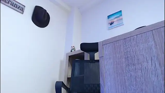 Snapshot of cowboyht chatting on 03-07-26, 04:20 cowboyht online show from 03-07-26, 04:20