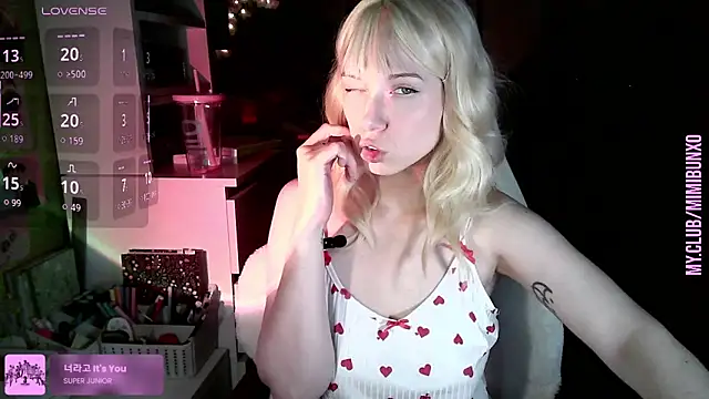 Snapshot of freya_sunny chatting on 06-14-26, 05:09 freya sunny online show from 06-14-26, 05:09