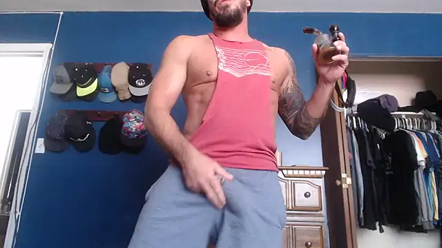 Snapshot of brettsworld1 chatting on 01-14-25, 04:40 brettsworld1 online show from 01-14-25, 04:40