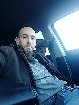 Snapshot of JohnnyFaster chatting on 12-21-25, 09:11 JohnnyFaster online show from 12-21-25, 09:11