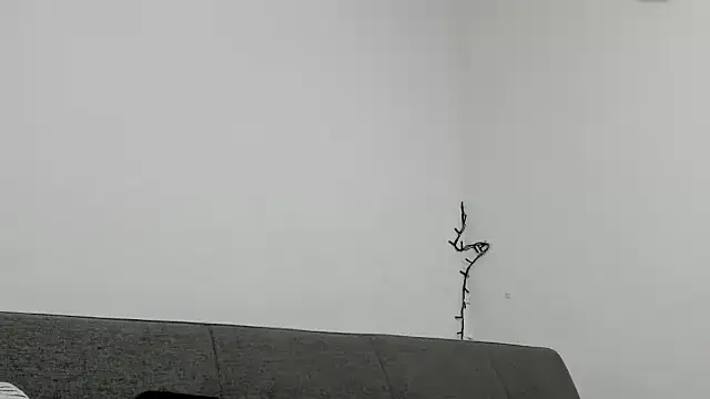 tuyo1995 online show from 02-18-25, 02:59