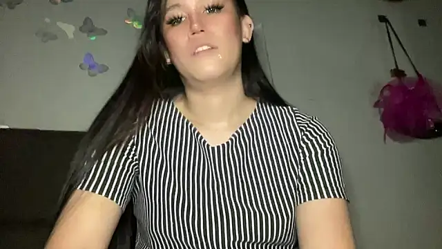 Snapshot of MeganTheRarest chatting on 11-29-25, 06:49 MeganTheRarest online show from 11-29-25, 06:49