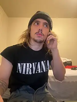 Snapshot of trippyski chatting on 01-31-25, 11:13 trippyski online show from 01-31-25, 11:13