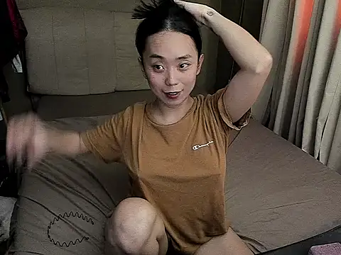 MissAyaCollins online show from 04-20-26, 12:46