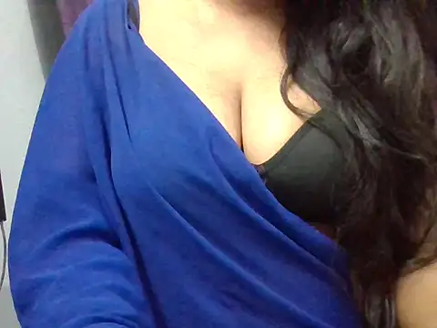 Snapshot of Roopshikha39 chatting on 09-26-25, 06:45 Roopshikha39 online show from 09-26-25, 06:45