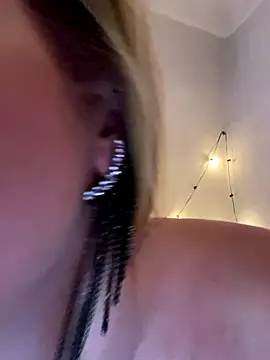 Lady  Maria online show from 11-06-25, 04:52