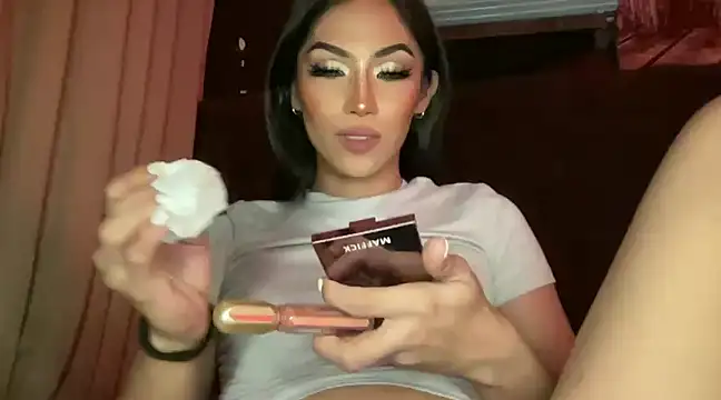 Bella Gordon online show from 01-08-25, 01:41