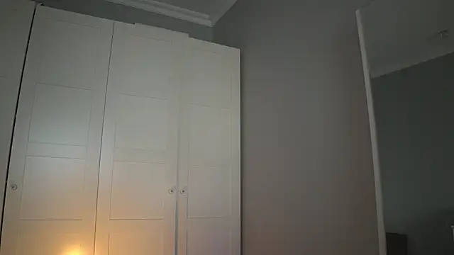 Snapshot of -JuicyMolly- chatting on 05-12-26, 03:42 -JuicyMolly- online show from 05-12-26, 03:42