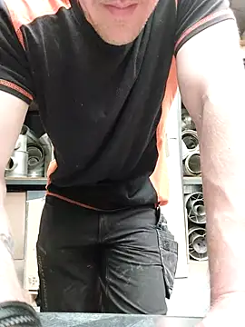 Snapshot of Xcoquinx chatting on 03-19-25, 01:40 Xcoquinx online show from 03-19-25, 01:40