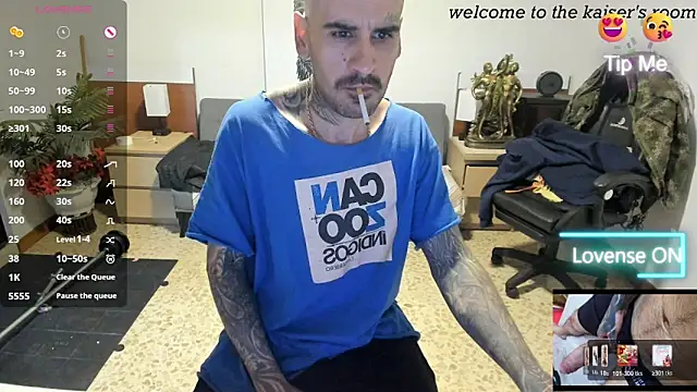 kaiser679  online show from 04-27-26, 11:14