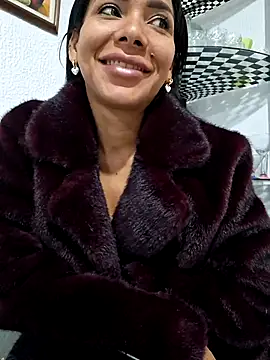 Snapshot of Doll_Loren chatting on 05-31-26, 11:28 Doll Loren online show from 05-31-26, 11:28