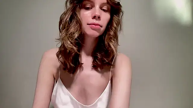 Snapshot of Nikki_Mimimi chatting on 12-13-24, 10:08 Nikki Mimimi online show from 12-13-24, 10:08