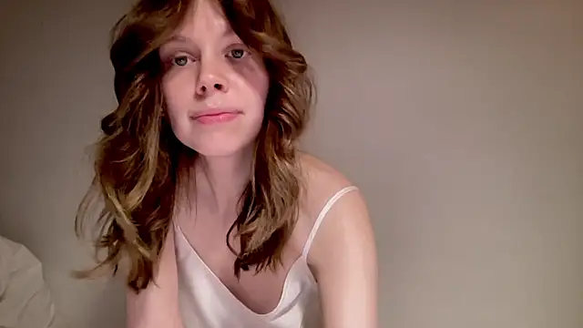 Snapshot of Nikki_Mimimi chatting on 12-22-24, 01:22 Nikki Mimimi online show from 12-22-24, 01:22