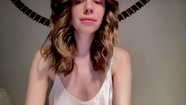 Snapshot of Nikki_Mimimi chatting on 12-29-24, 10:12 Nikki Mimimi online show from 12-29-24, 10:12