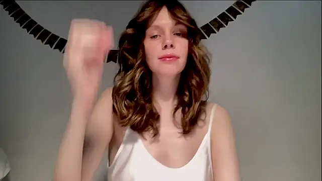 Snapshot of Nikki_Mimimi chatting on 01-11-25, 10:19 Nikki Mimimi online show from 01-11-25, 10:19