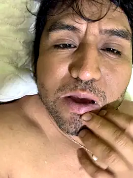 Snapshot of Emepe69 chatting on 11-09-25, 04:44 Emepe69 online show from 11-09-25, 04:44