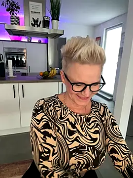 German Milf online show from 11-10-25, 02:05