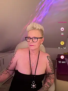 German Milf online show from 05-24-26, 12:21