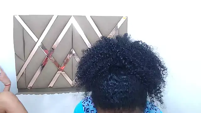 lizeth keilyn online show from 04-22-26, 02:29