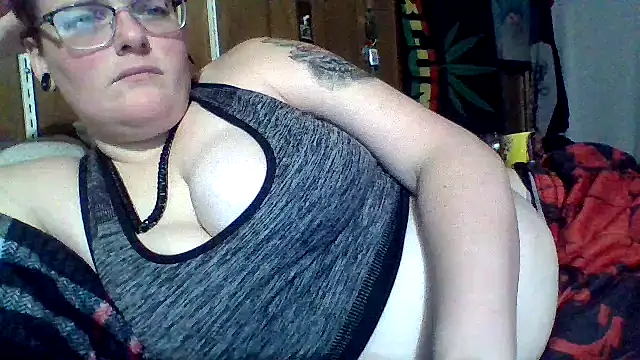 Mhunt666 online show from 03-12-26, 04:07