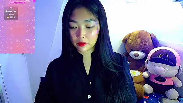 Snapshot of TR4NSCUTI3 chatting on 09-30-25, 06:13 TR4NSCUTI3 online show from 09-30-25, 06:13