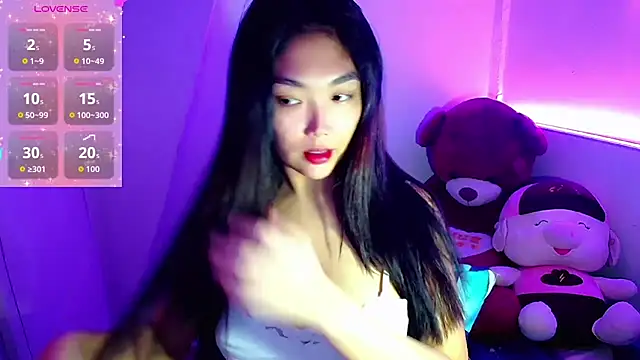 Snapshot of TR4NSCUTI3 chatting on 10-20-25, 08:09 TR4NSCUTI3 online show from 10-20-25, 08:09