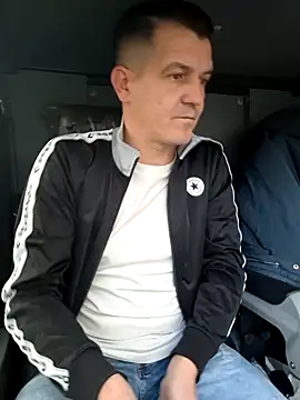 Snapshot of Hakocity2200 chatting on 12-17-24, 06:45 Hakocity2200 online show from 12-17-24, 06:45