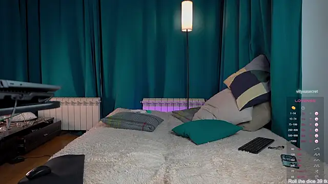 VIktorSecret online show from 12-22-25, 03:47