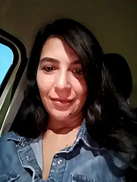 Snapshot of Cataleya80 chatting on 10-31-25, 05:25 Cataleya80 online show from 10-31-25, 05:25