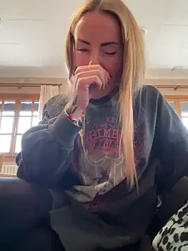 EmaSalis online show from 01-01-25, 03:03