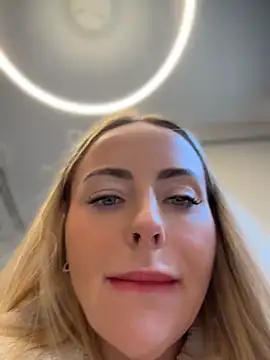 EmaSalis online show from 04-13-26, 07:14