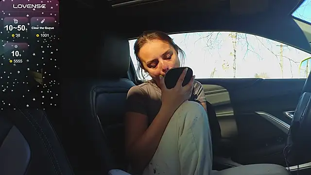 Misss Vikk online show from 04-25-26, 11:57