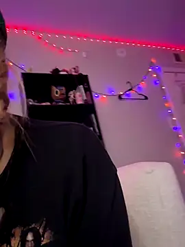 Snapshot of N1NT3NDH03 chatting on 11-26-25, 04:35 N1NT3NDH03 online show from 11-26-25, 04:35