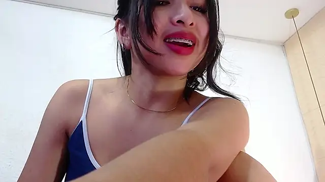 Snapshot of Sweet_baby_hellen chatting on 01-15-25, 10:06 Sweet baby hellen online show from 01-15-25, 10:06