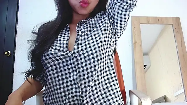 Snapshot of Sweet_baby_hellen chatting on 01-22-25, 03:52 Sweet baby hellen online show from 01-22-25, 03:52